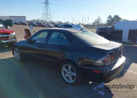 2002 Lexus Is 300 z USA, uszkodzony, nr VIN JTHBD192020052754